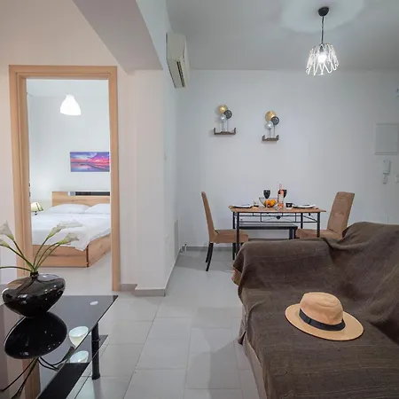 Apartment Cinema Flat By Rentalspro - Halkidiki Nea Moudania