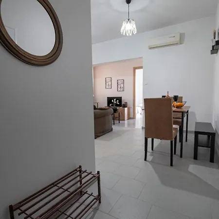 Apartment Cinema Flat By Rentalspro - Halkidiki Nea Moudania