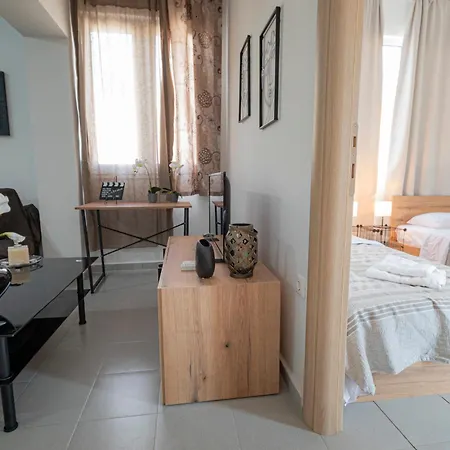 Cinema Flat By Rentalspro - Halkidiki Apartment