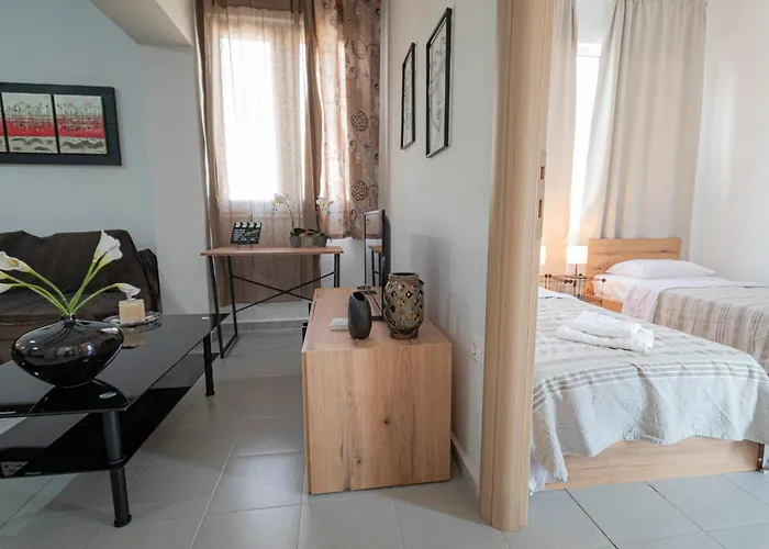 Cinema Flat By Rentalspro - Halkidiki Apartament