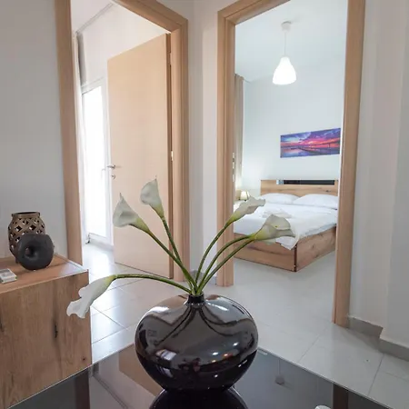 Cinema Flat By Rentalspro - Halkidiki شقة *