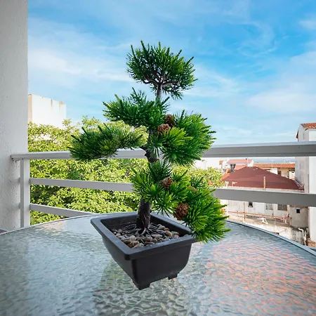 Daire Cinema Flat By Rentalspro - Halkidiki